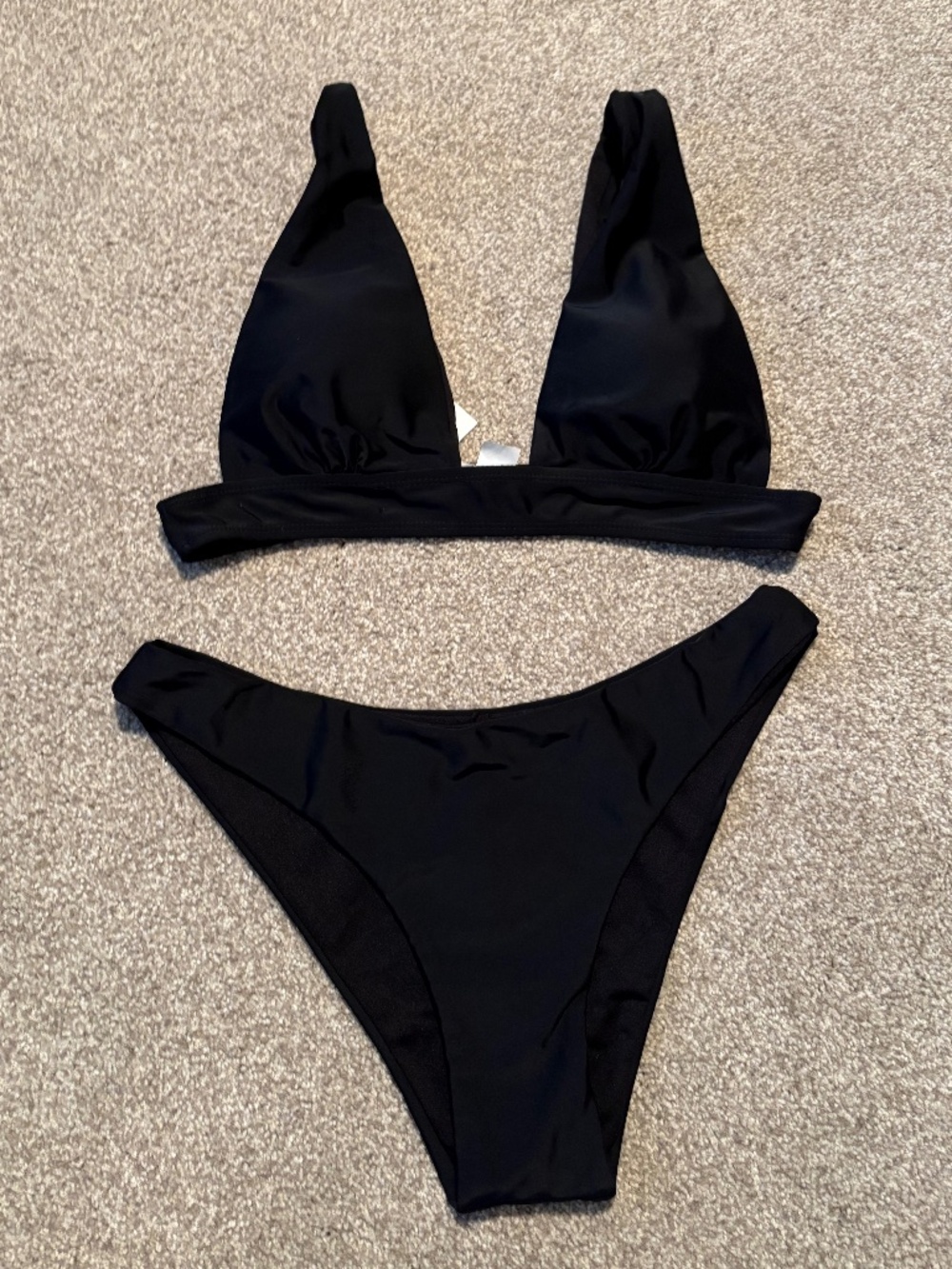 NWT MOD ON TREND Black Triangle Bikini Set - Size L